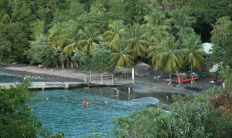 Plage Anse Noire