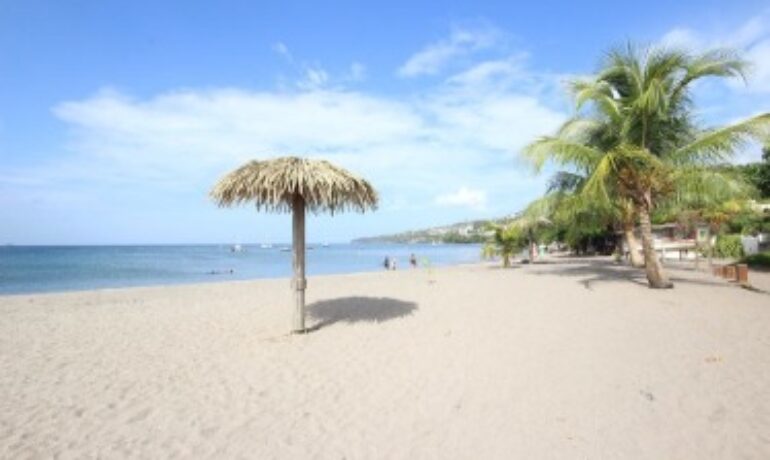 Plage de l'anse Madame